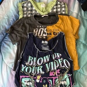 3 crop tops
